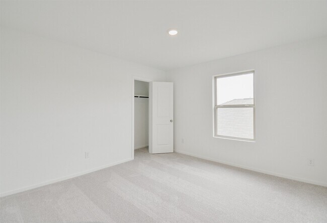 Building Photo - 18546 Cepagatti Dr