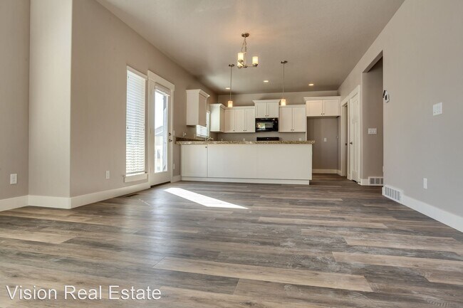Building Photo - 1680 Aspen Summit Dr