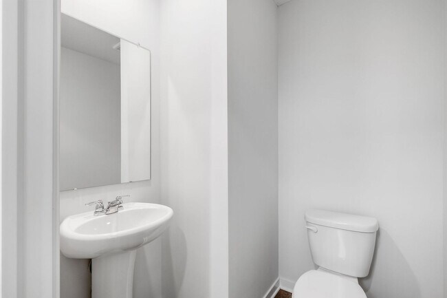 Building Photo - NEW Single Family Home in a Private Community!