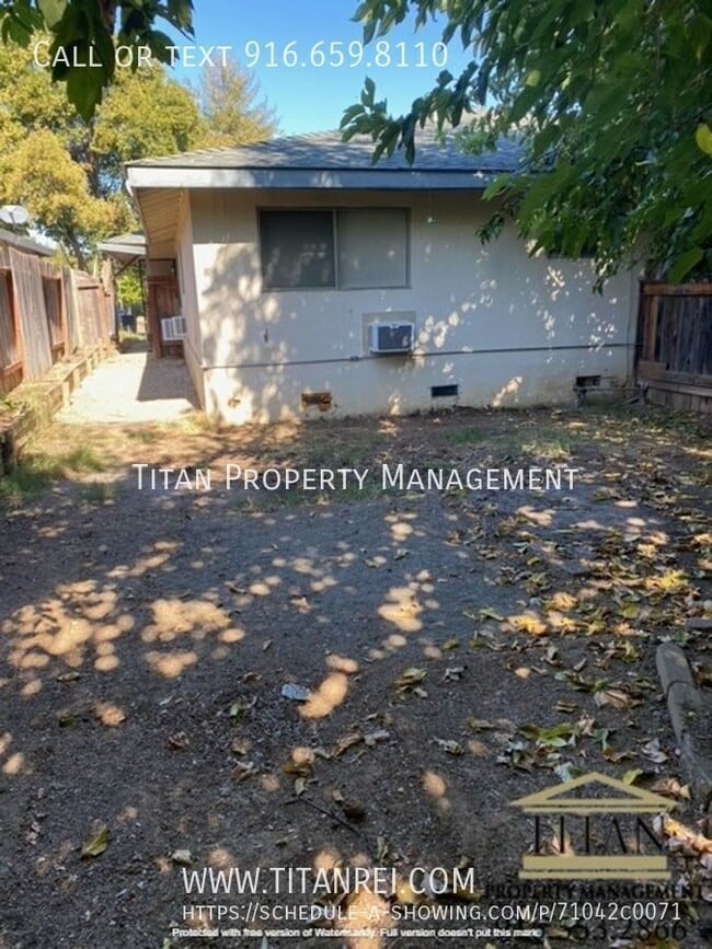 Building Photo - 6000 Bourbon Dr