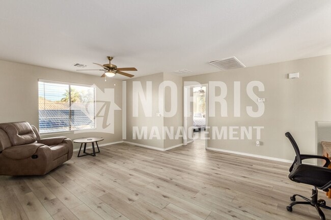 Building Photo - Beautiful Large Furnished Home w/A Pool