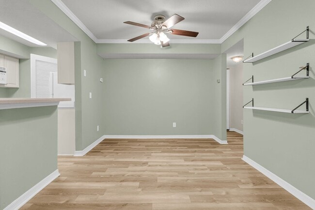 Building Photo - Charming 2BR/2BA Condo with Water Views in Sought-After Montclair – Mount Pleasant, SC