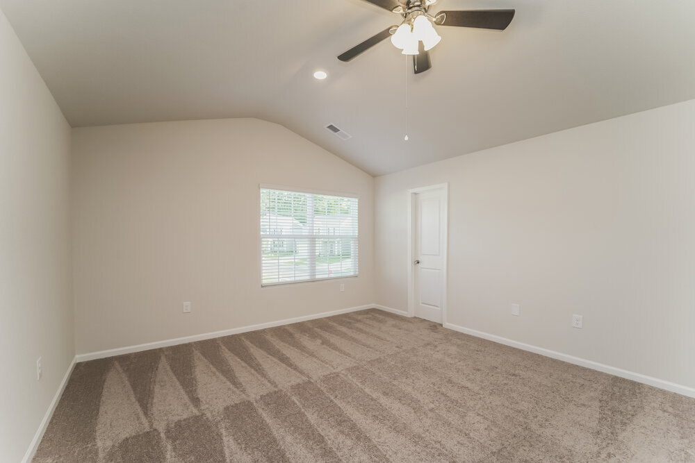 Building Photo - 8005 Moose Crk Dr