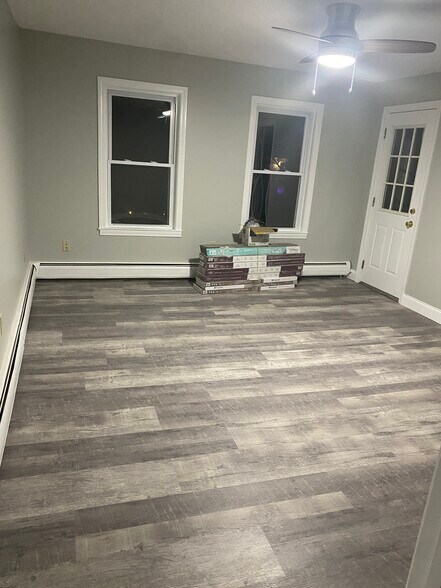 Living room - 31 Blossom St