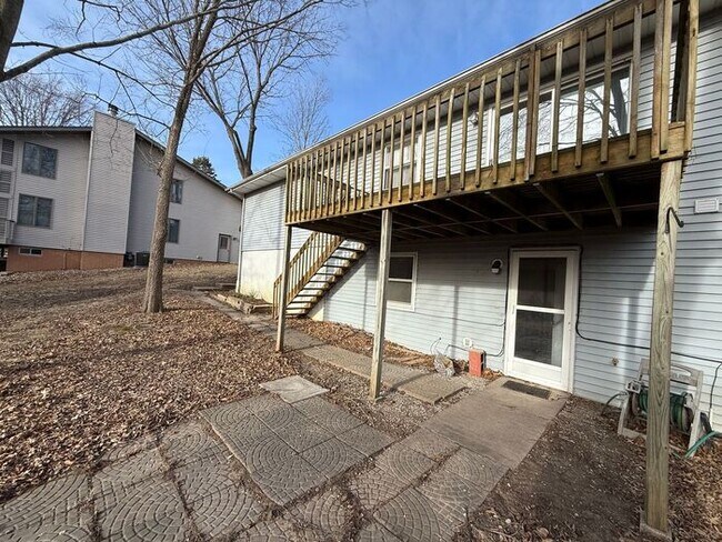 Building Photo - $2,500 | 3 Bedroom, 3 Bathroom House | No Pets | Available for Immediate Move In!