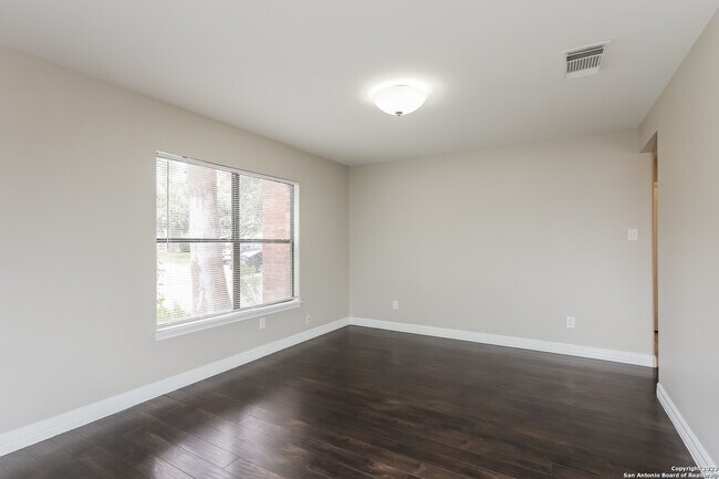 Building Photo - 4623 Everstone Creek