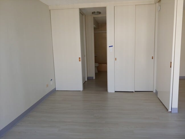 2nd bedroom - 1617 Kapiolani Blvd