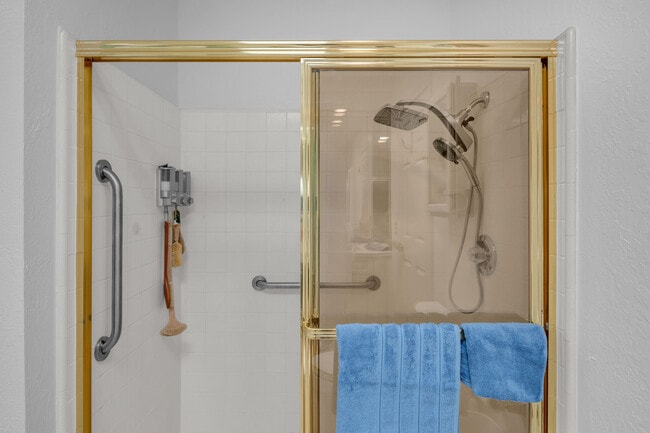 Building Photo - 17 Lugo Dr