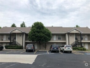Building Photo - 1774 N Gregg Ave
