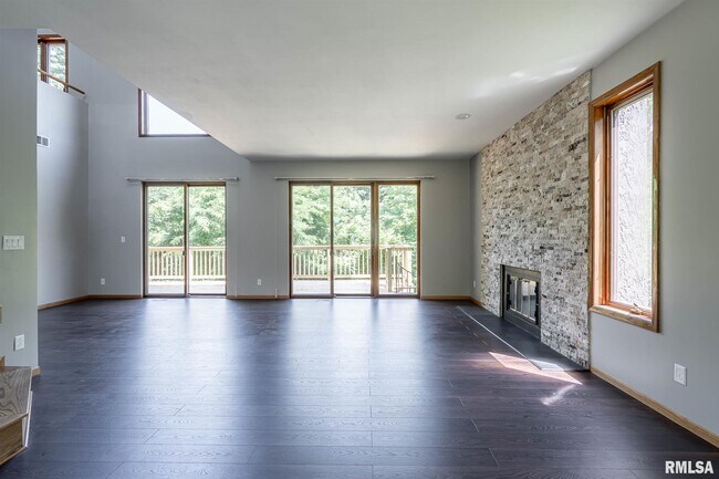 Building Photo - 29 Wildwood Dr