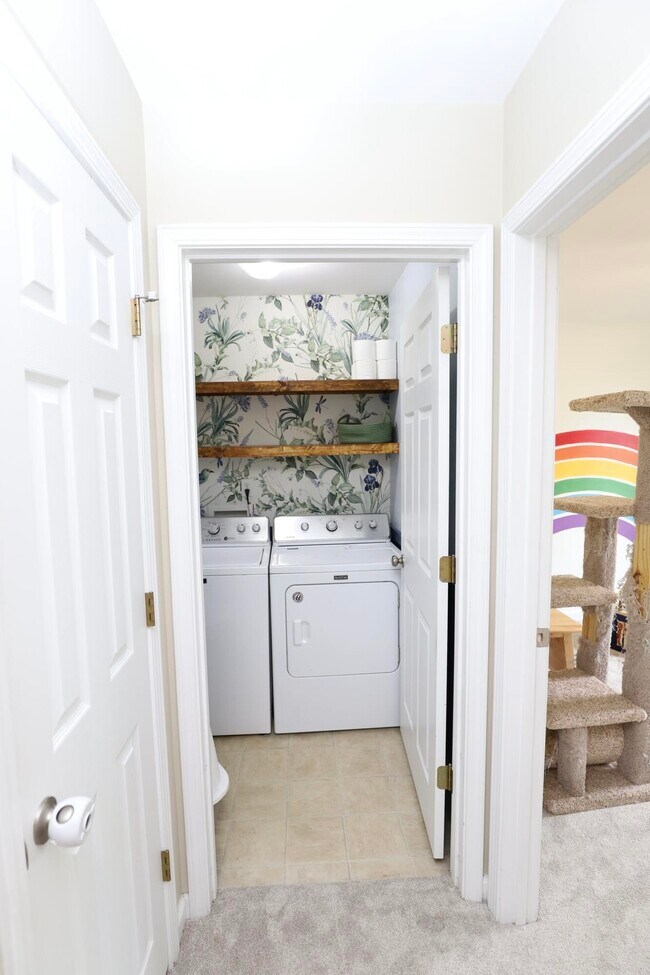 Building Photo - 1116 Waverly Pl Dr