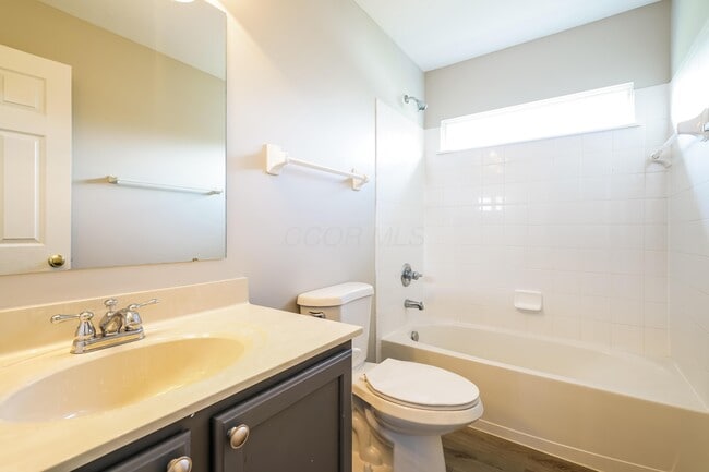 Building Photo - 165 Butternut Pass