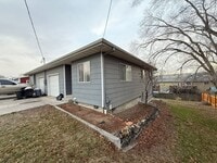 Building Photo - 180-190 NE 10th St