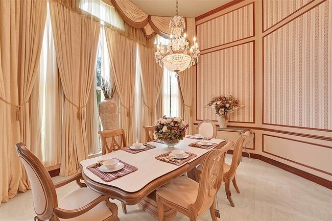 Building Photo - 4200 Coral Hills Dr