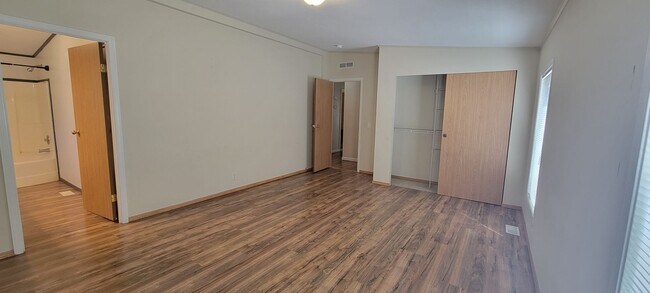 Building Photo - 8090 Sawtell Rd