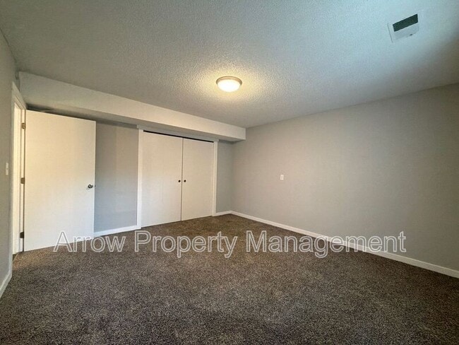 Building Photo - 520 N 4th St