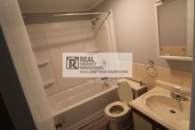 Building Photo - 21 Ellison Dr