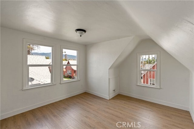 Building Photo - 272 W 9th St