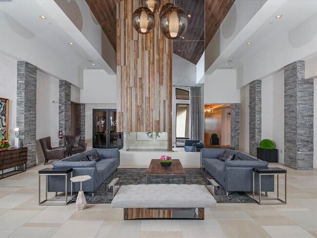 Building Photo - 13604 Messina Loop