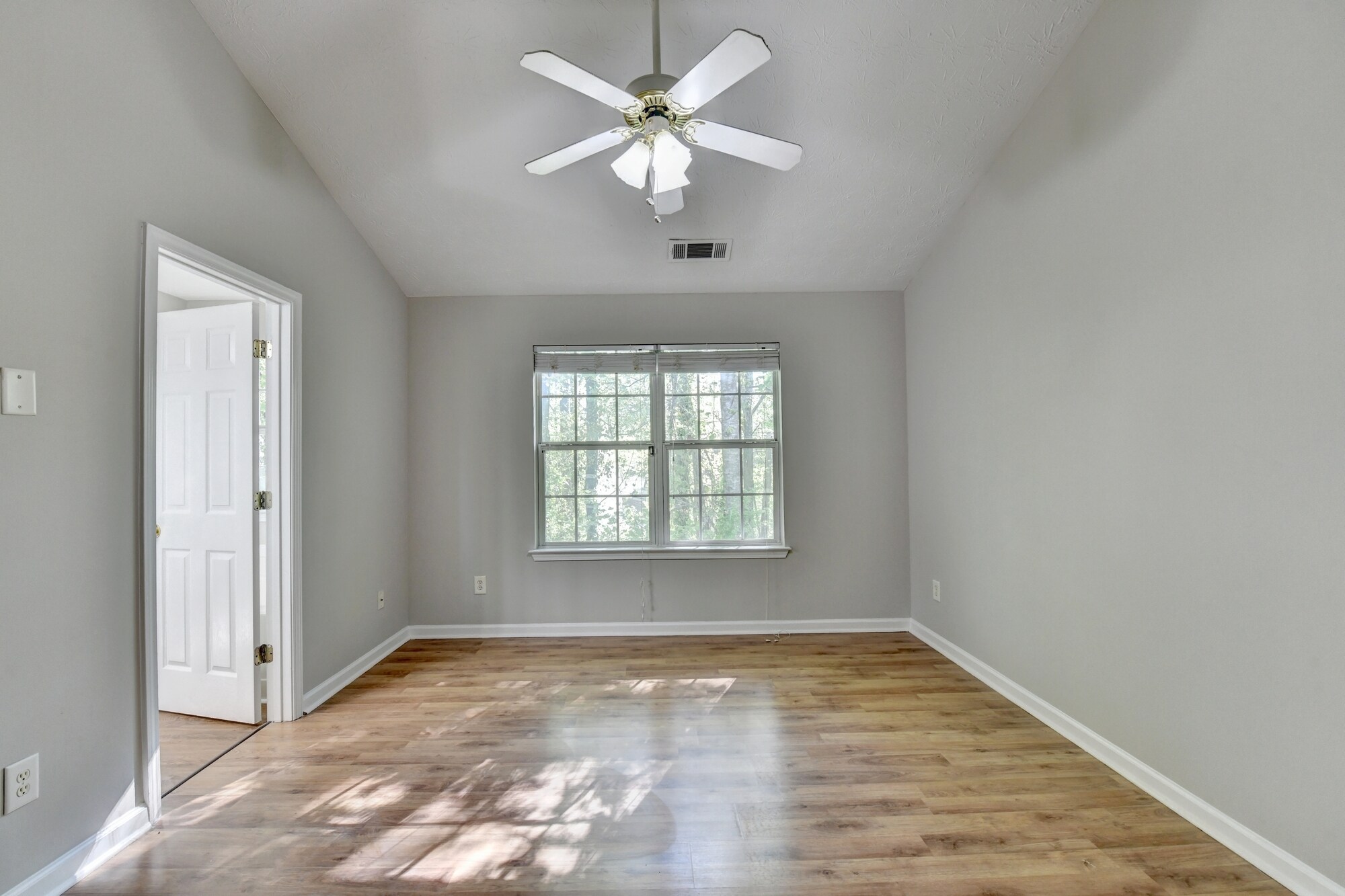 Building Photo - 240 Springbottom Ct