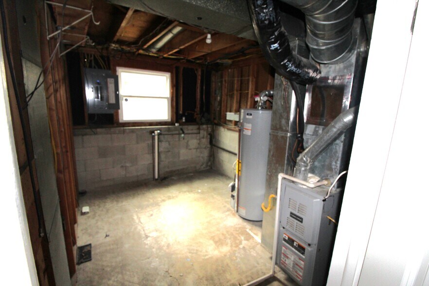 Building Photo - 2514 Lipton Rd