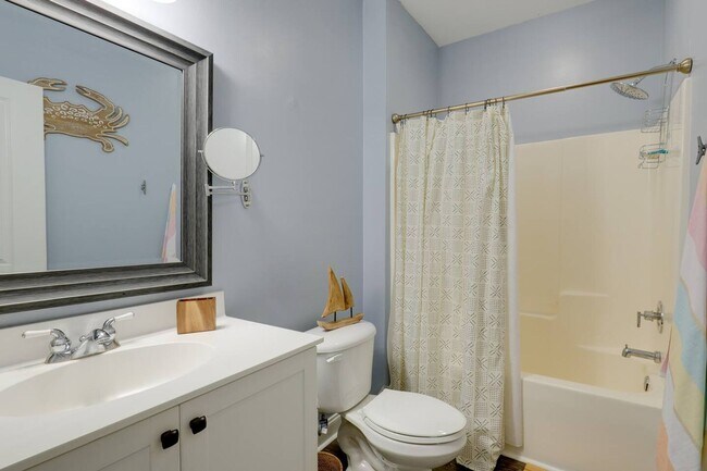 Building Photo - FURNISHED "WORK FROM HOME" RENTAL