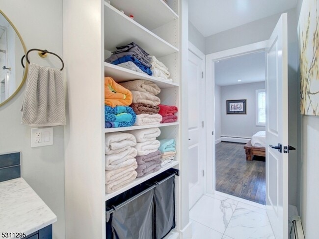 Building Photo - 43 Conforti Ave