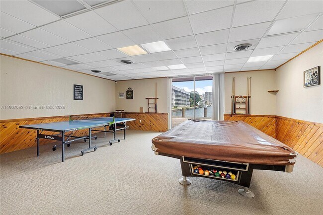 Building Photo - 3600 NE 170th St