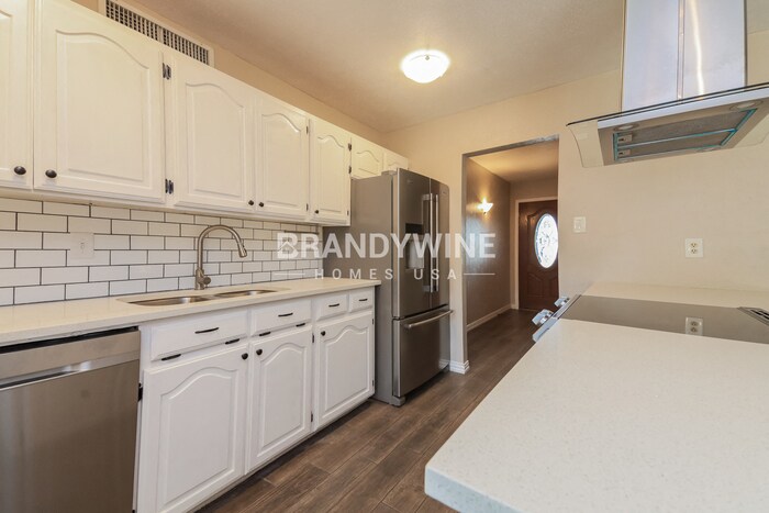 Building Photo - 4225 Mary Jane Ln