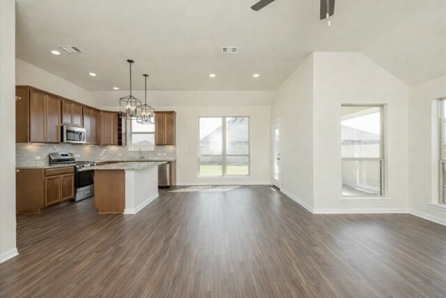 Building Photo - Welcome home to Southern Pointe, Ask About Special