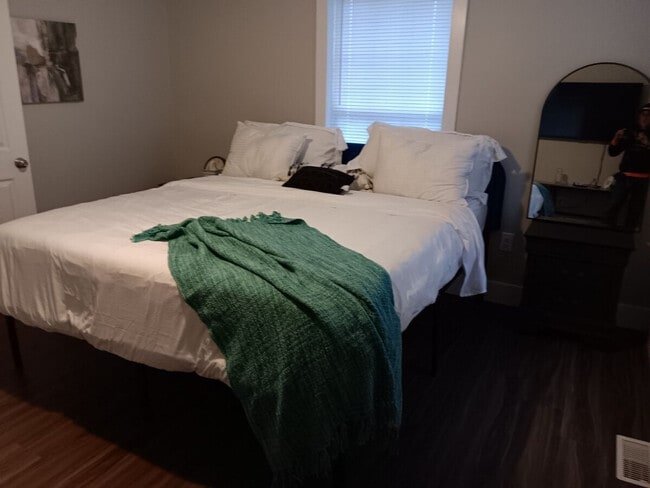 Building Photo - 214 McGarity St