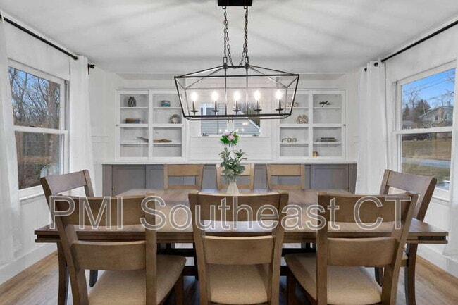 Building Photo - 15 Wiemes Ct