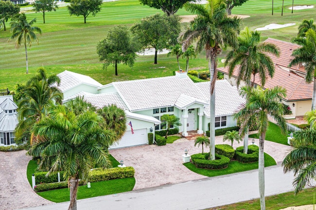 Building Photo - 1356 Thatch Palm Dr