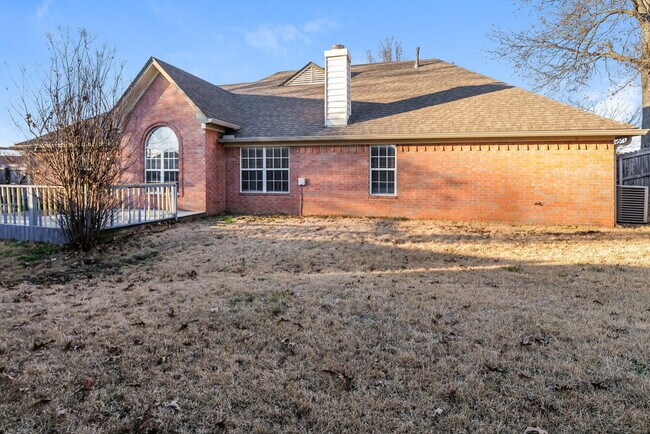 Building Photo - 7643 Shadow Hills Dr