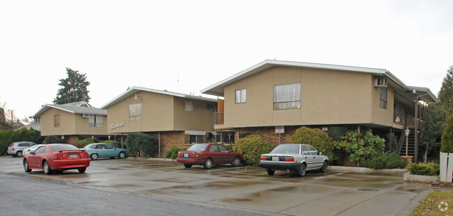 312 S 8th Ave - Yakima, WA | Apartment Finder