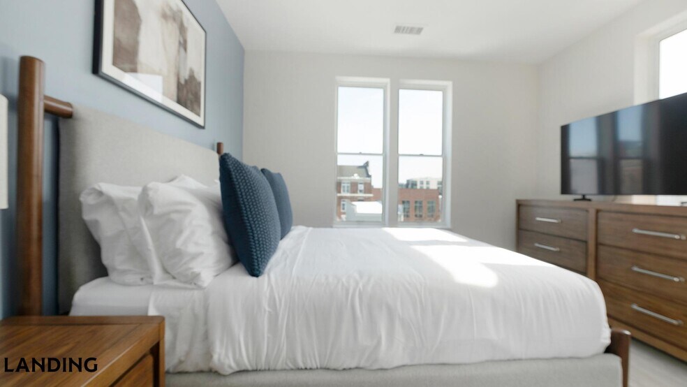 Building Photo - 2005 11th St NW