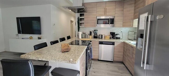 Building Photo - 4154 SW 49th St