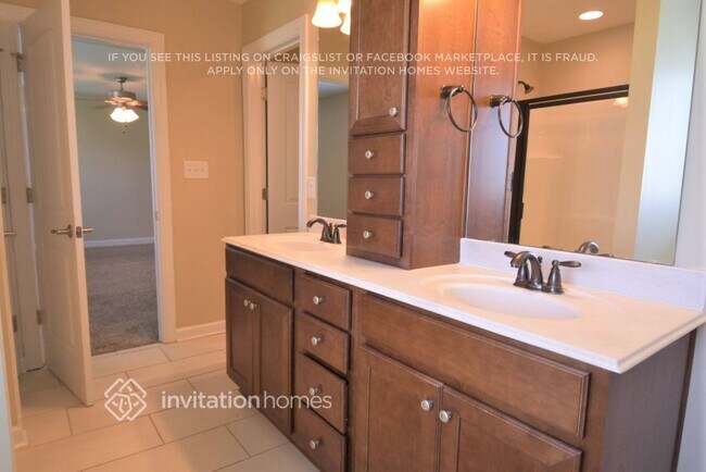 Building Photo - 55 Imperial Dr