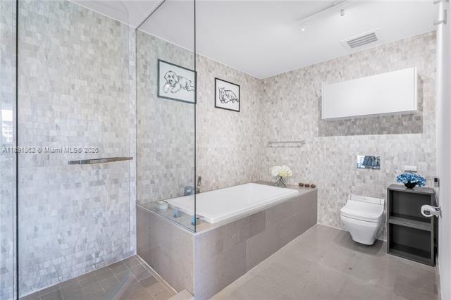 Building Photo - 68 SE 6th St