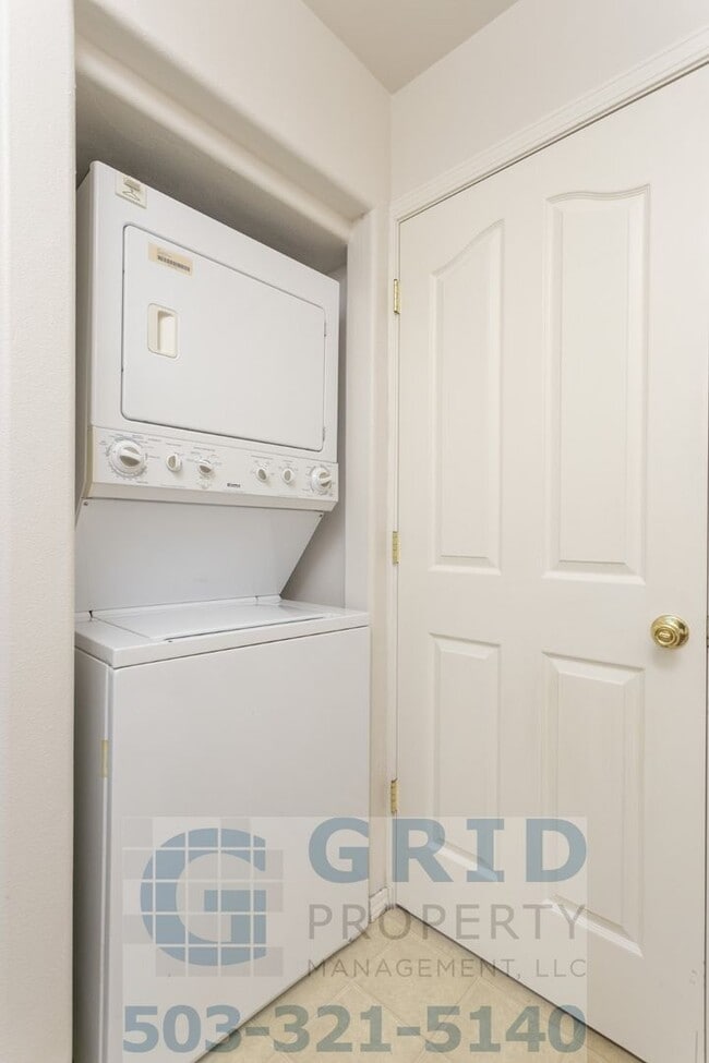 Building Photo - GPM397 - SE 62nd Ave (T1)