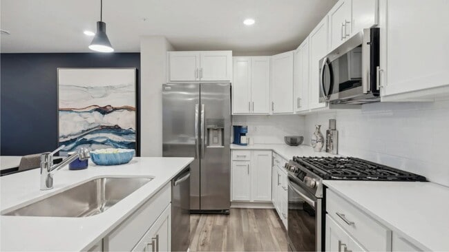 Building Photo - Brand New Townhome from Builder Never Lived In with Large Primary Suite, Loft-Office, 3 Baths and...