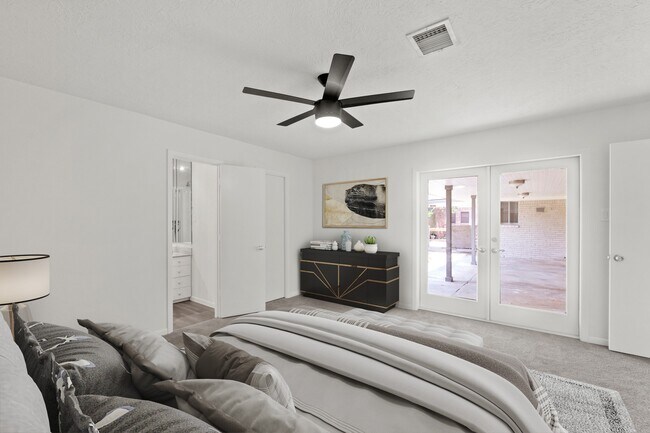 Building Photo - 8307 Braesview Ln
