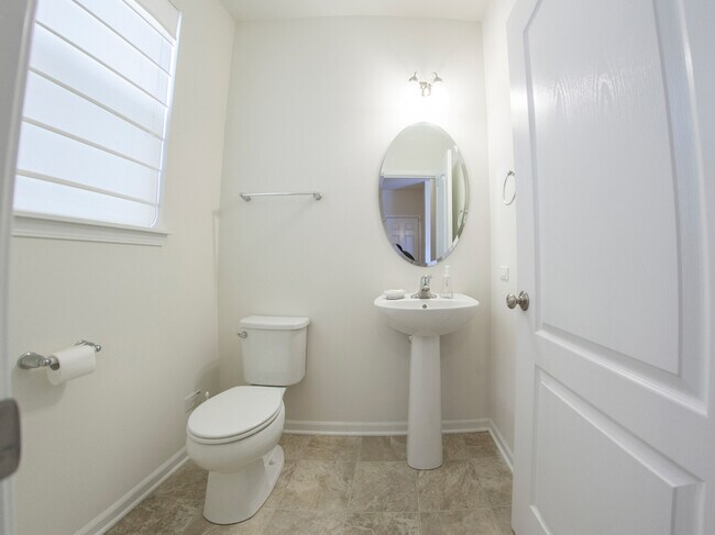 Building Photo - 2667 Retreat Cir