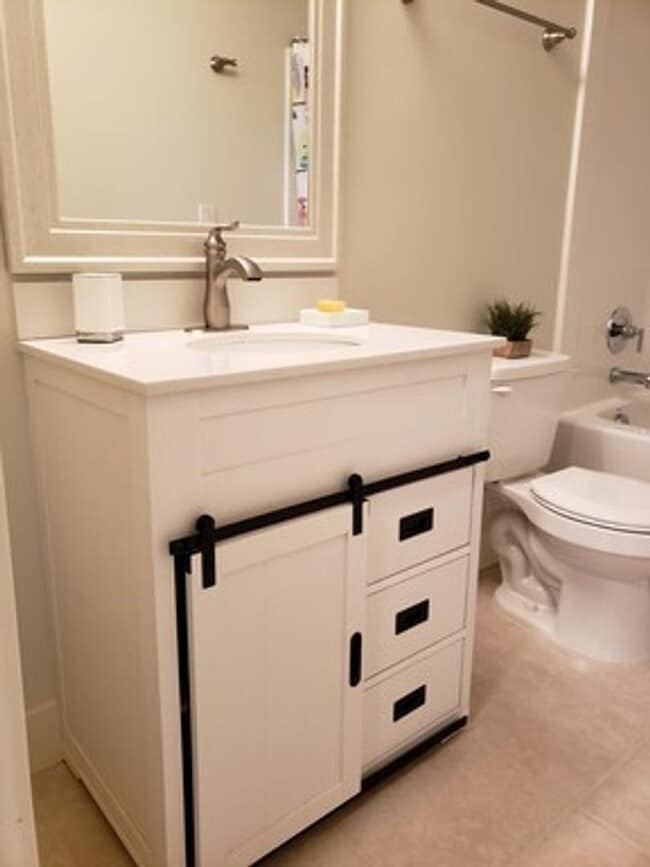 Building Photo - Lease Up- Custom Spokane Duplex