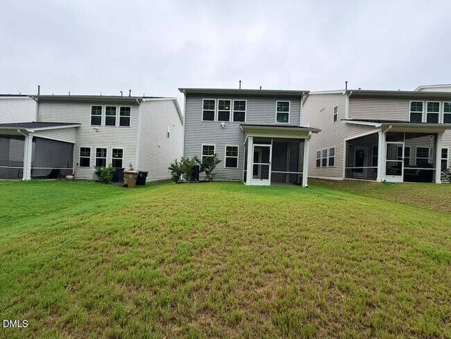 Building Photo - 319 Aster Bloom Ln