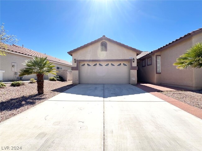 Building Photo - 2985 Panorama Ridge Dr