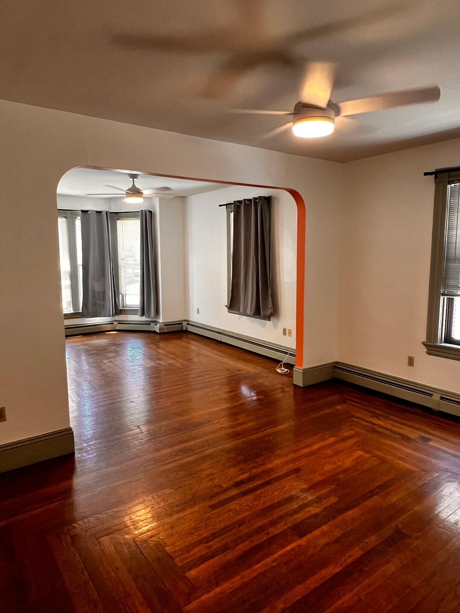 Building Photo - 397 Cranston St
