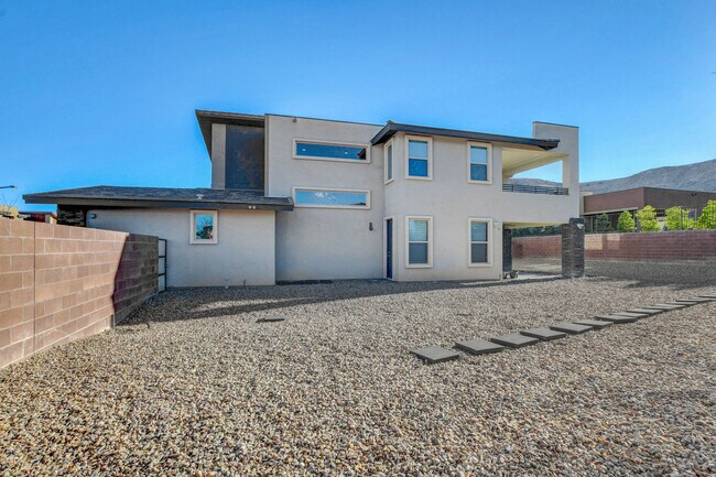 Building Photo - 6005 Andezano Dr