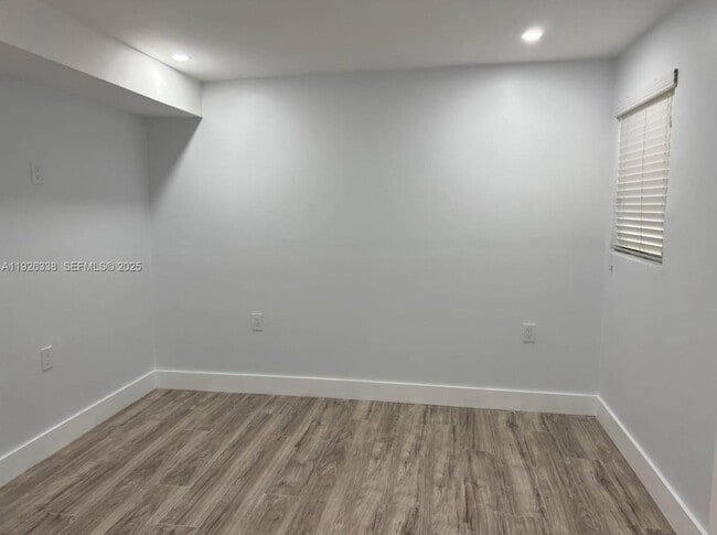 Building Photo - 1493 NW 1st Ave