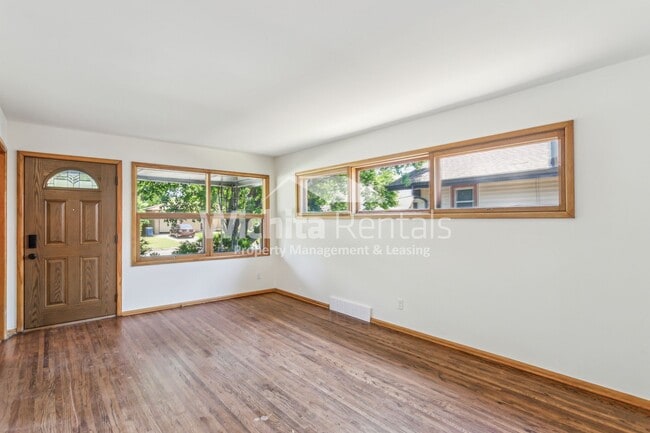 Building Photo - Coming soon!